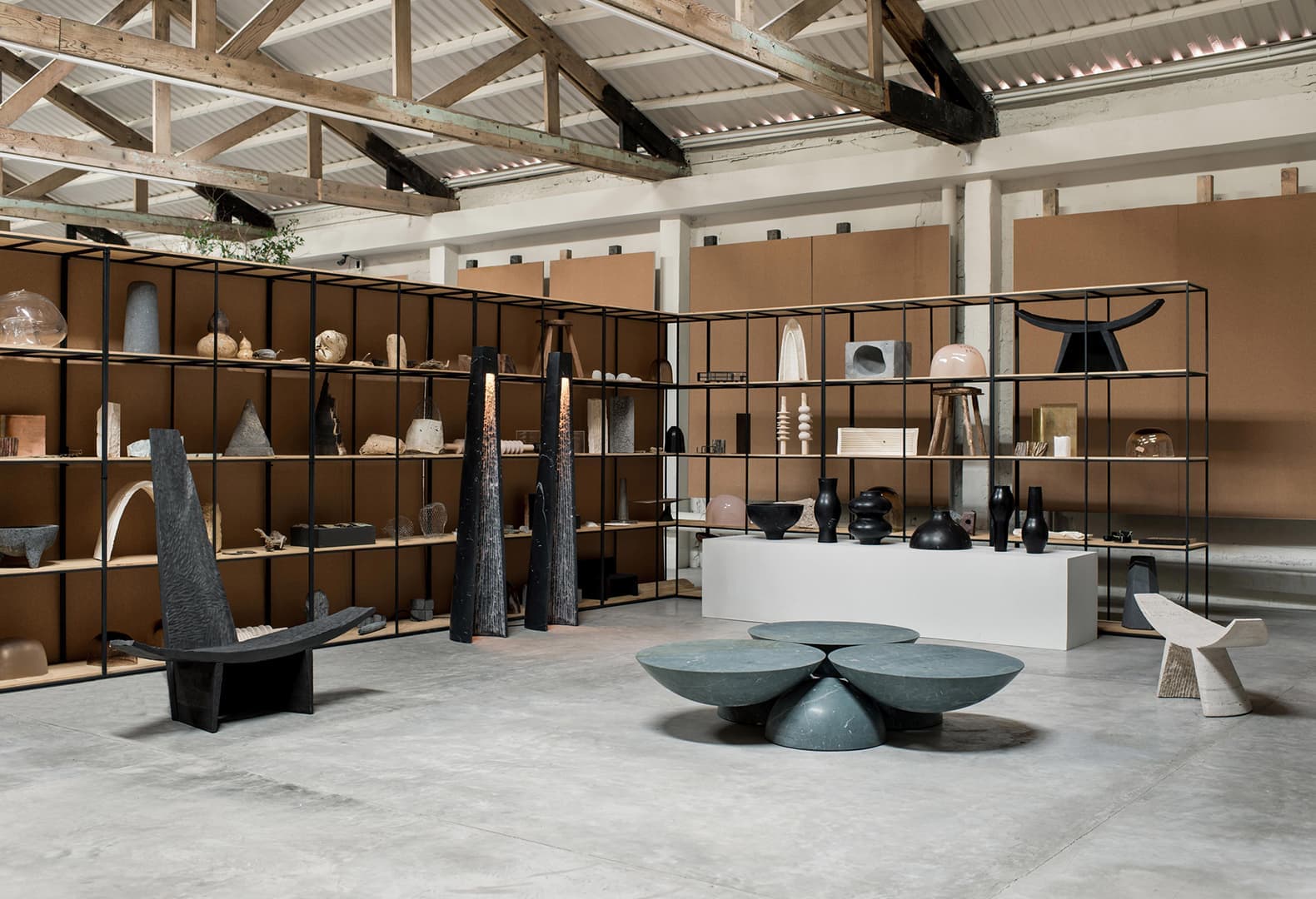 EWE Studio / Зал для танцев в Мехико в шоу-рум, дизайн Esrawe