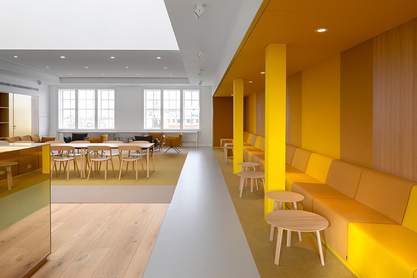 Красочная реконструкция здания Феликса Меритиса в Амстердаме - проект студии i29