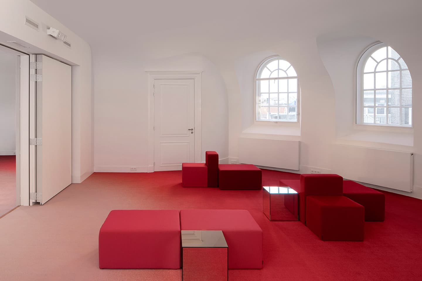 Красочная реконструкция здания Феликса Меритиса в Амстердаме - проект студии i29