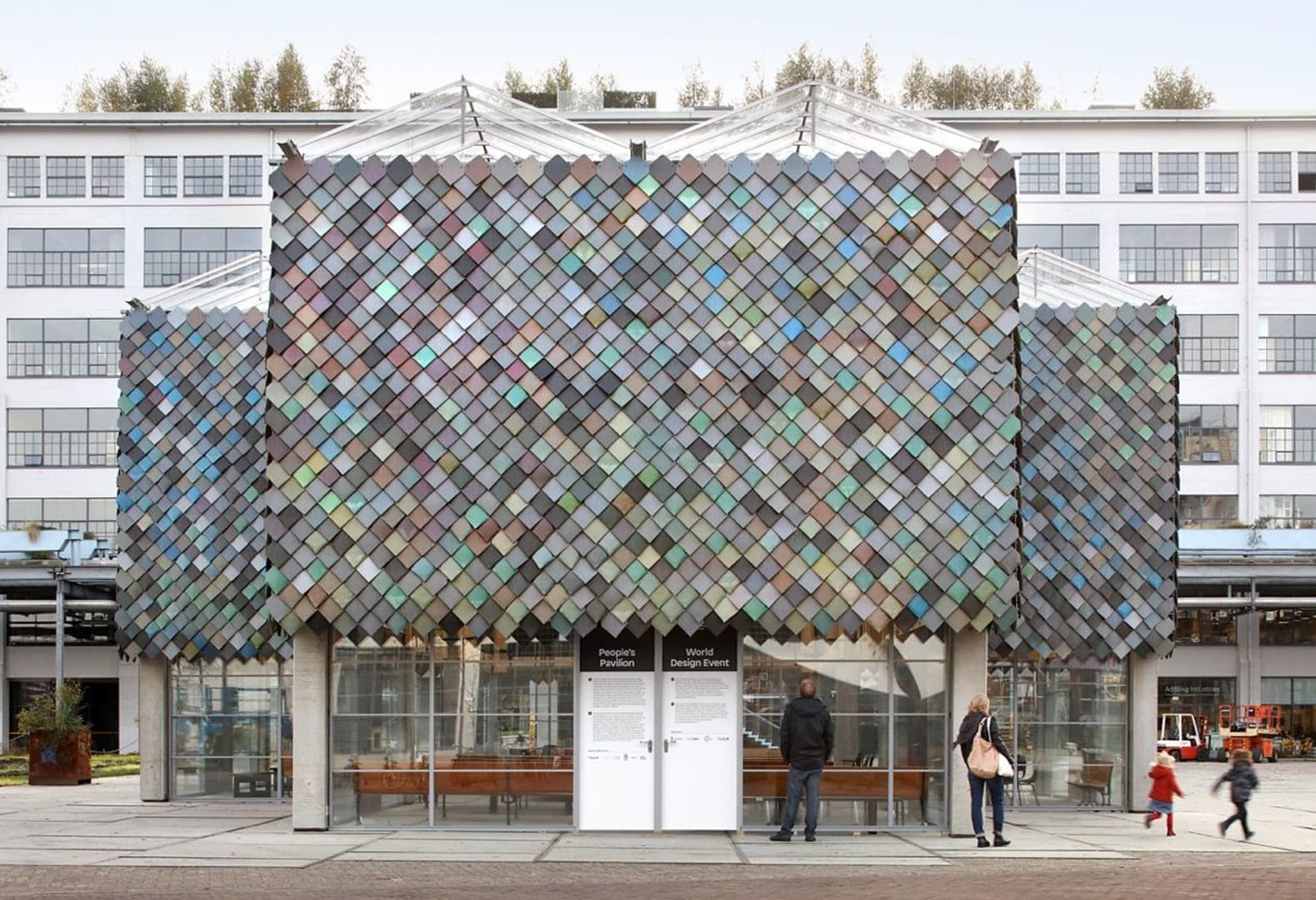 Overtreders W & bureau SLA, People’s Pavilion: 100% geleend