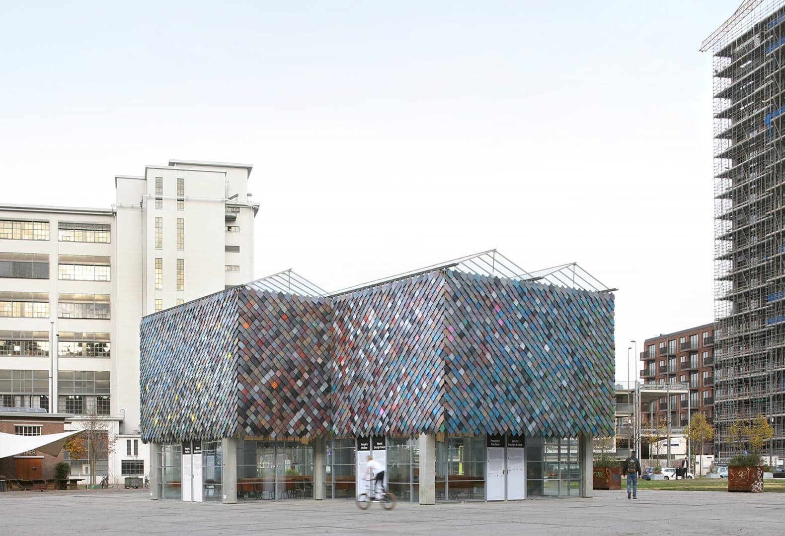 Overtreders W & bureau SLA, People’s Pavilion: 100% geleend