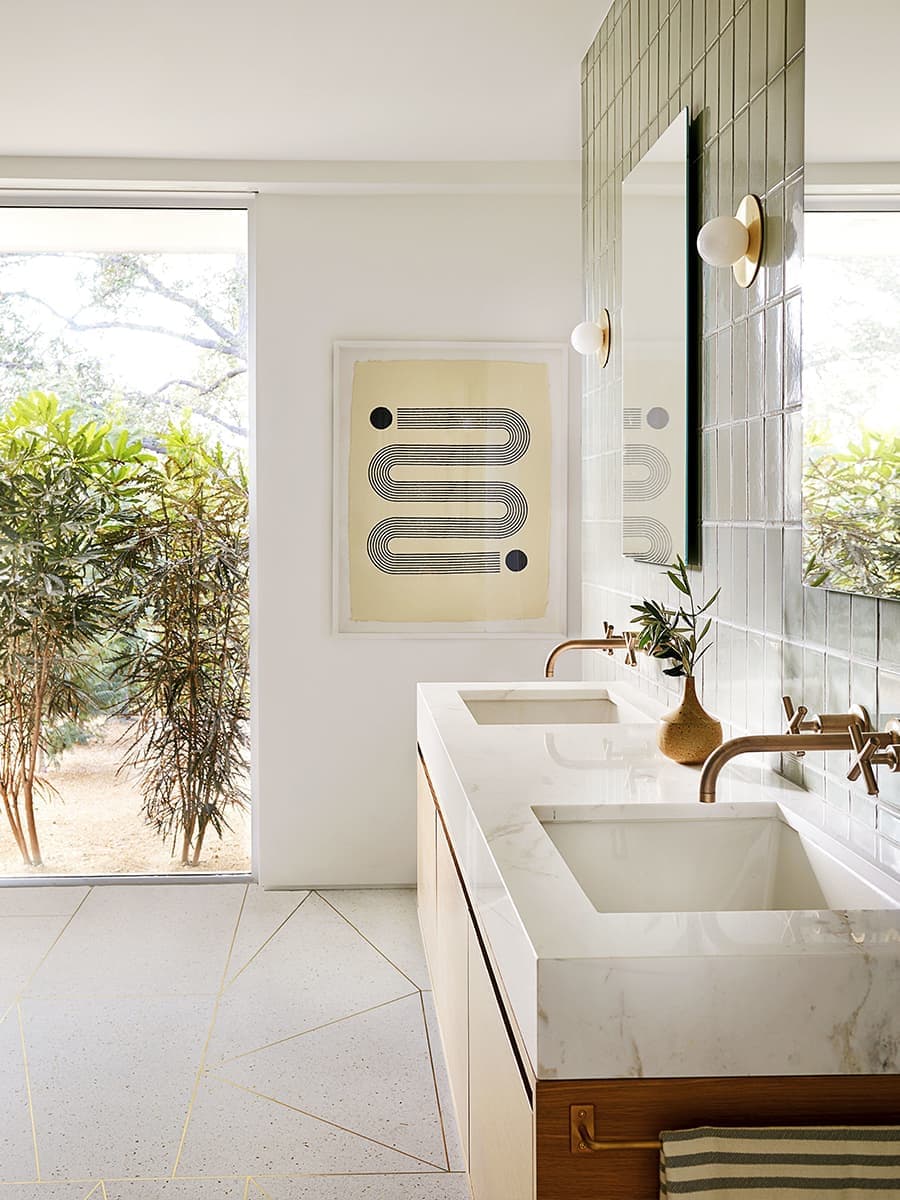 Интерьер кухни Мэнди Мур в Лос-Анджелесе, фото AD