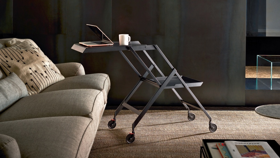 Alessi перевыпустили тележку Plico trolley