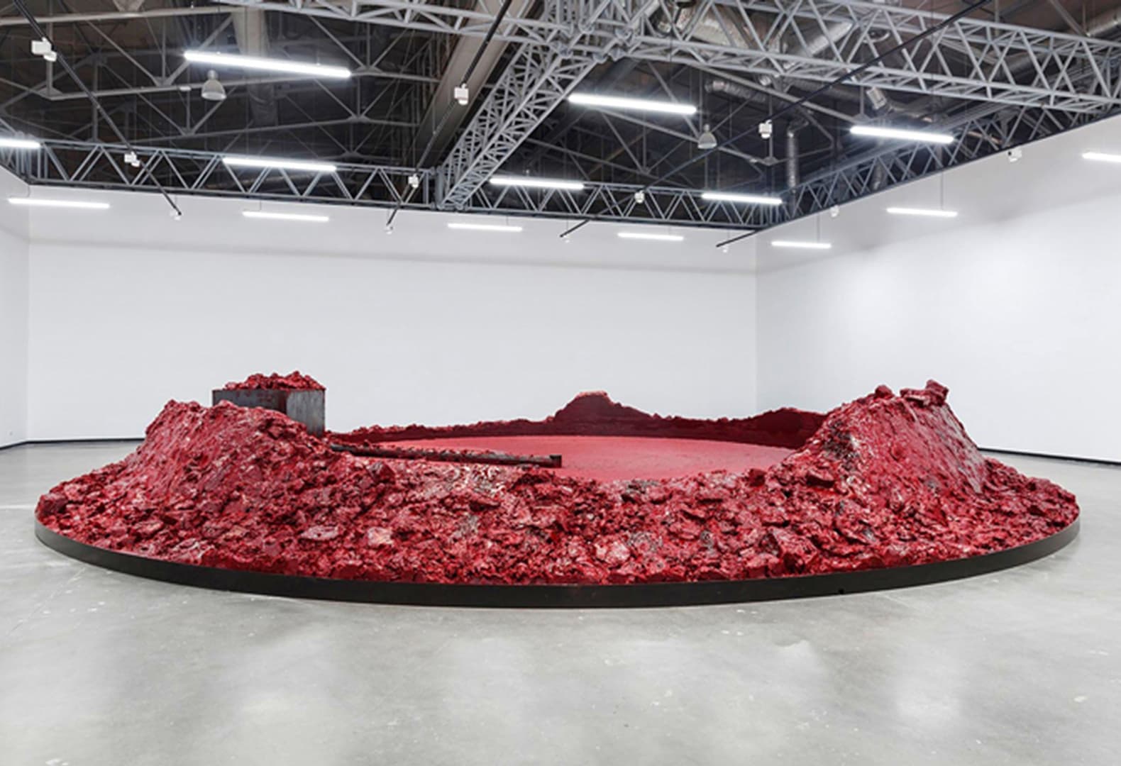 Инсталляции Аниша Капура