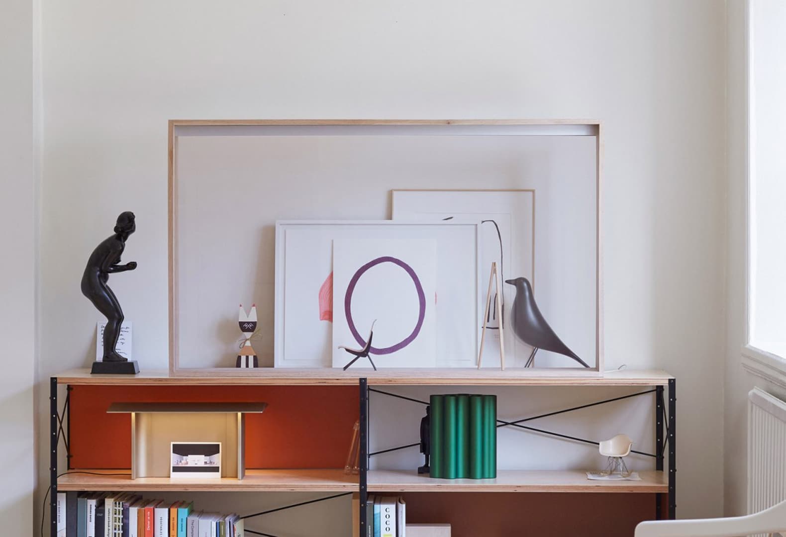 Невидимый телевизор от Vitra и Panasonic