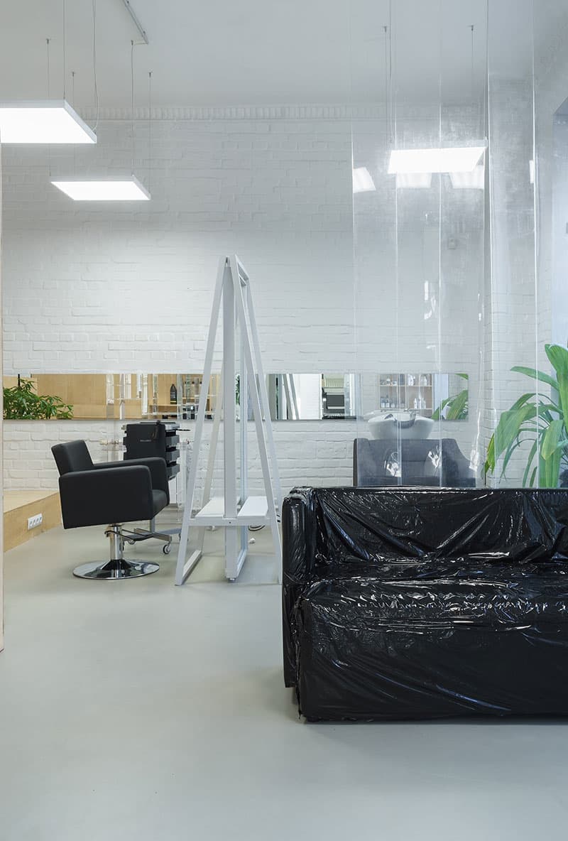 Лаконичная геометрия в салоне красоты в Екатеринбурге – проект Ирины Потаповой и Дмитрия Ханина