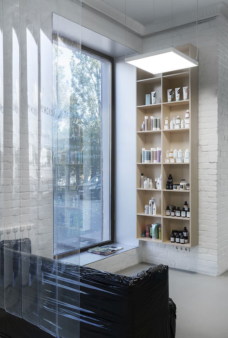 Лаконичная геометрия в салоне красоты в Екатеринбурге – проект Ирины Потаповой и Дмитрия Ханина