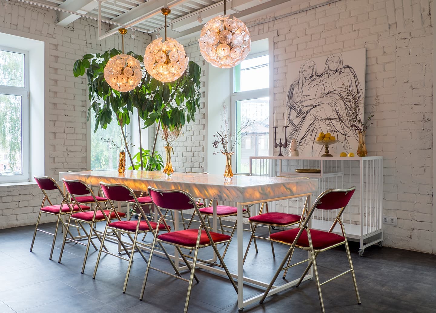 Винный бар, винтаж и мрамор – проект дизайн-студии FruitDesign