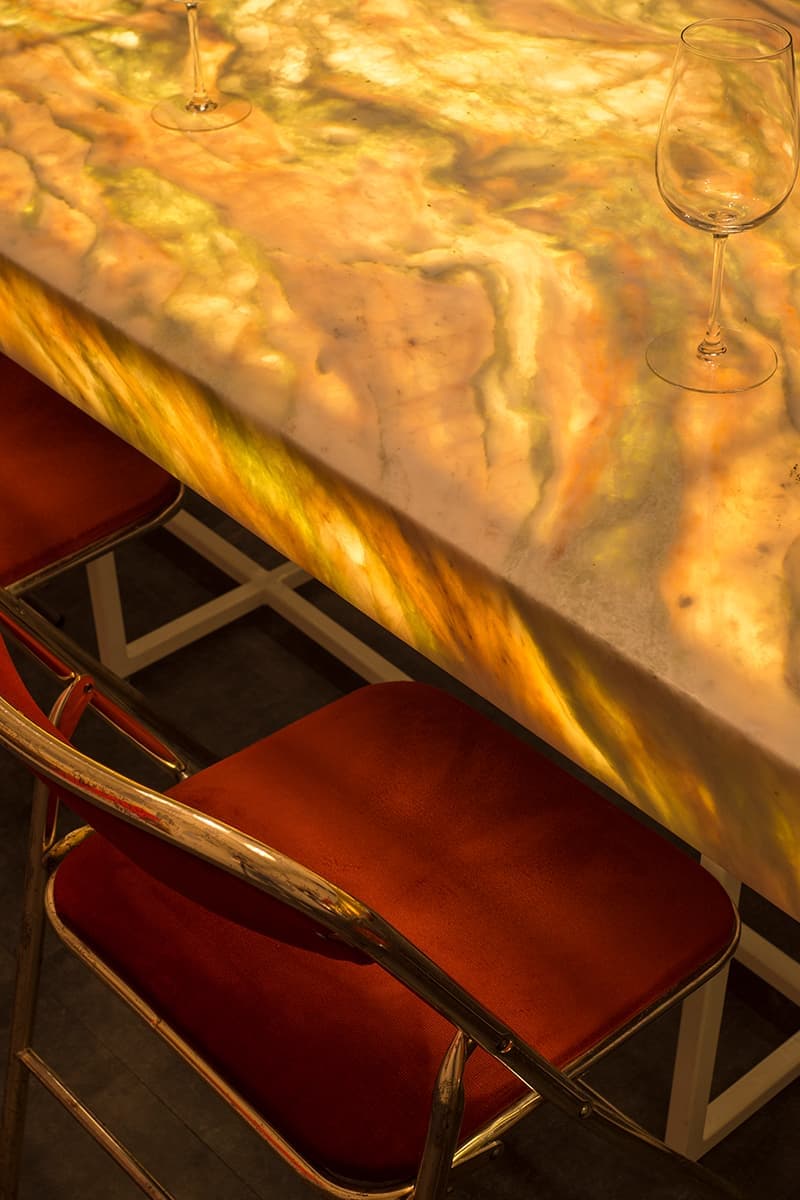 Винный бар, винтаж и мрамор – проект дизайн-студии FruitDesign