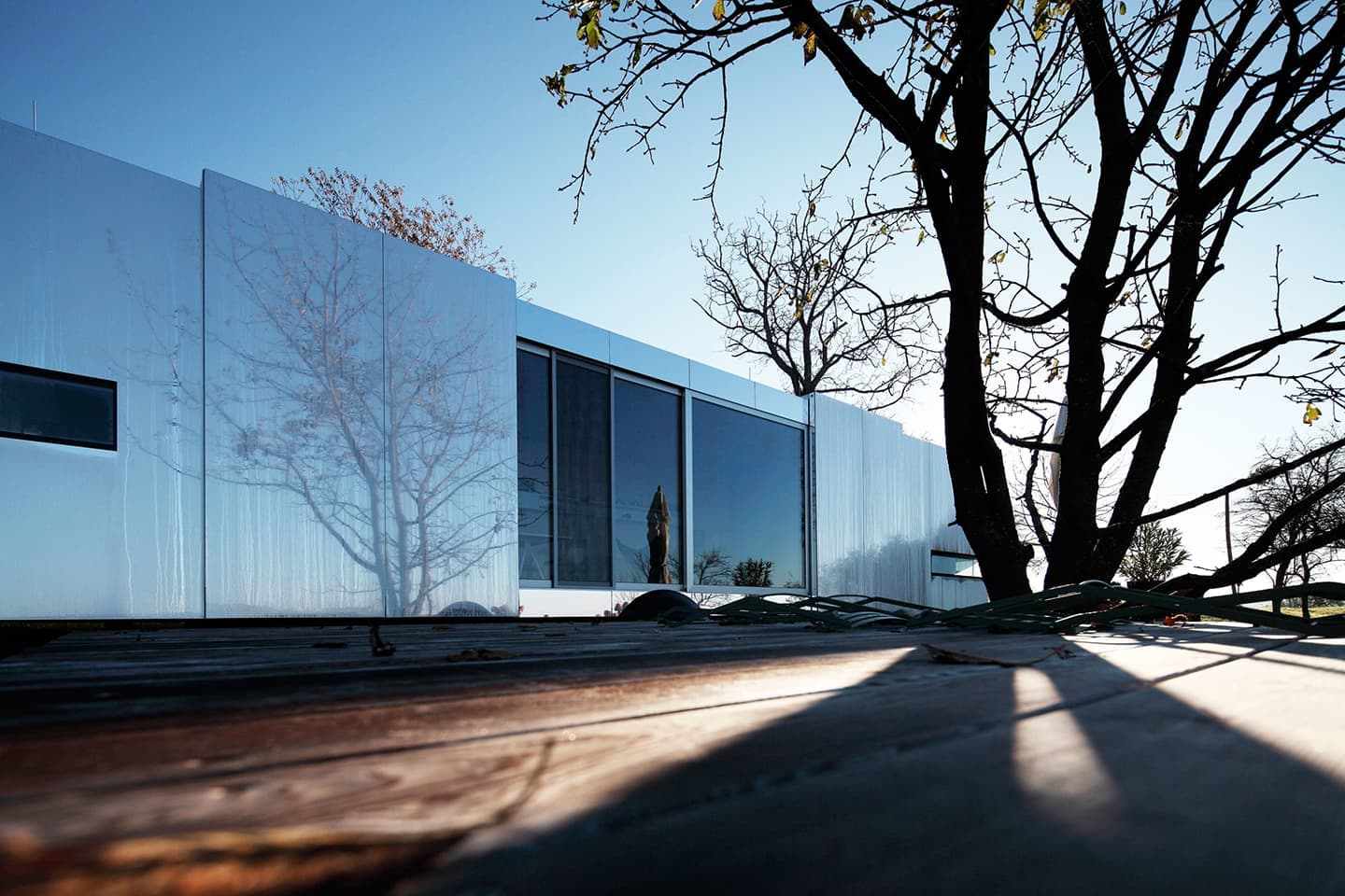 Зеркальный переносной дом — проект Delugan Meissl Associated Architects