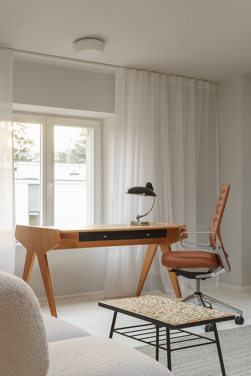 Квартира в Варшаве с дизайнерскими деталями пражского метро – проект студии Loft Kolasiński