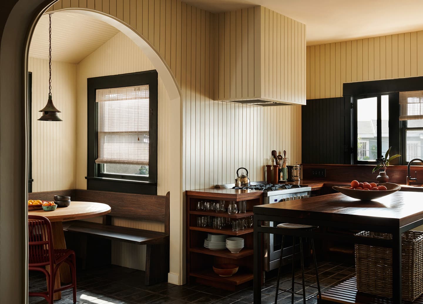 Дом в Лос-Анджелесе и новый взгляд на традиции – проект дизайнера Патрика Бернатца Уорда