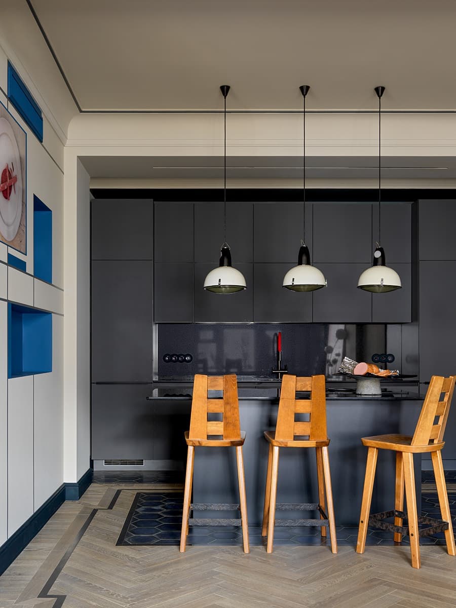 Квартира с авангардными принтами в интерьере – проект студии ONLY design