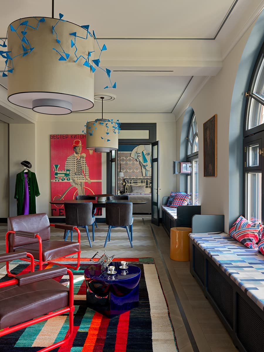 Квартира с авангардными принтами в интерьере – проект студии ONLY design