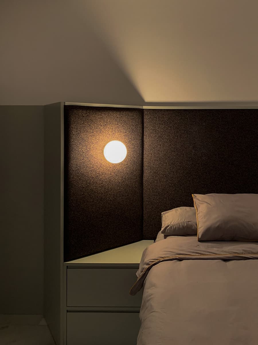 Апартаменты с цветовыми блоками – проект Studio NOJU