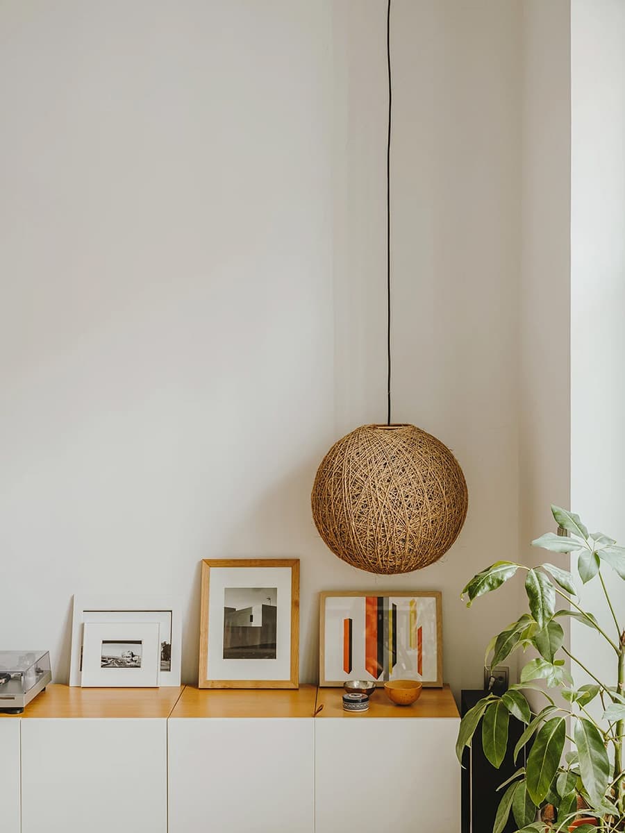 Отреставрированная квартира с четырехметровыми потолками – проект студии Iglesias-Hamelin Arquitectos