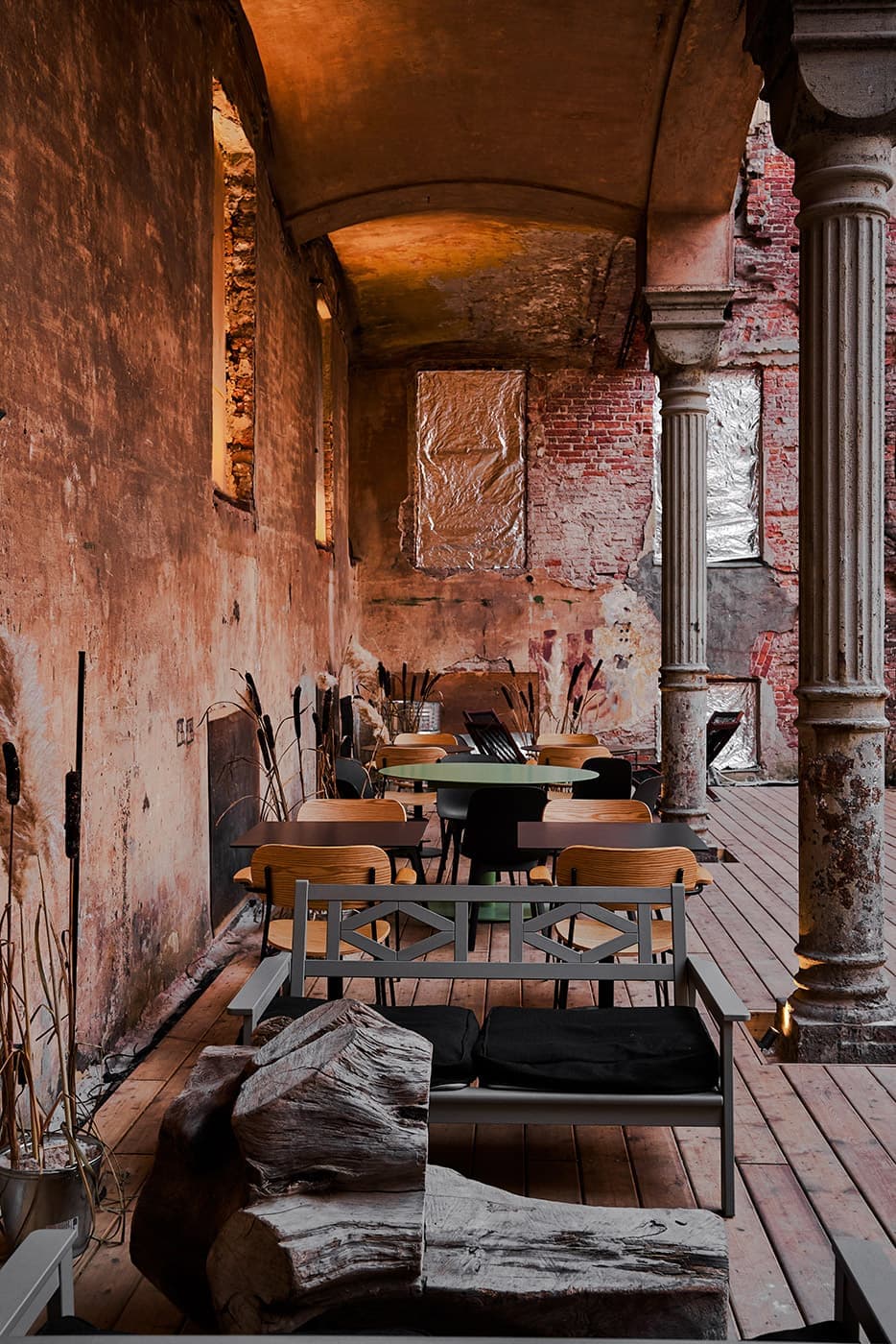 Общественное пространство в историческом особняке – проект DA bureau