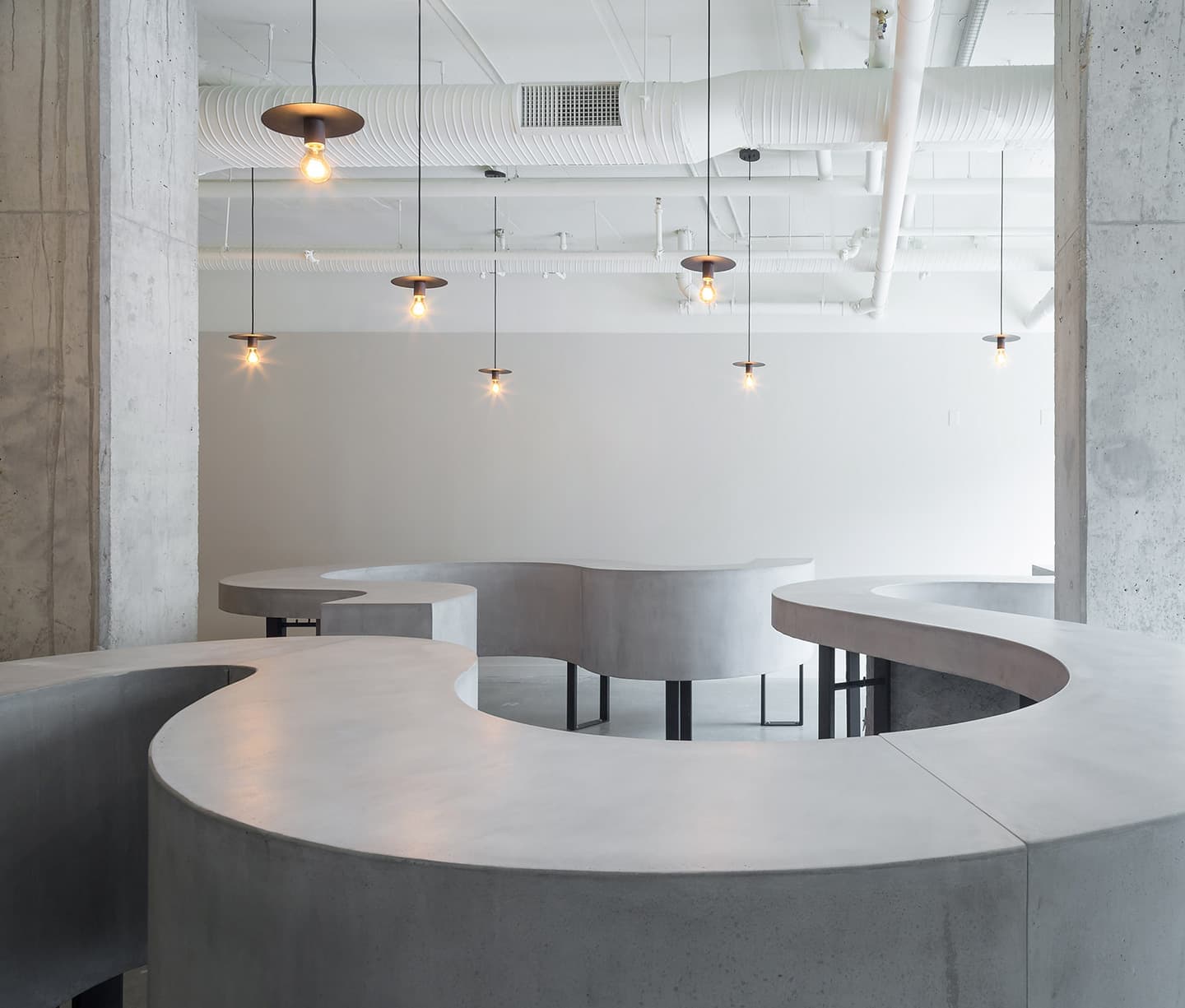 Устричный ресторан из бетона – проект студии Batay-Csorba Architects