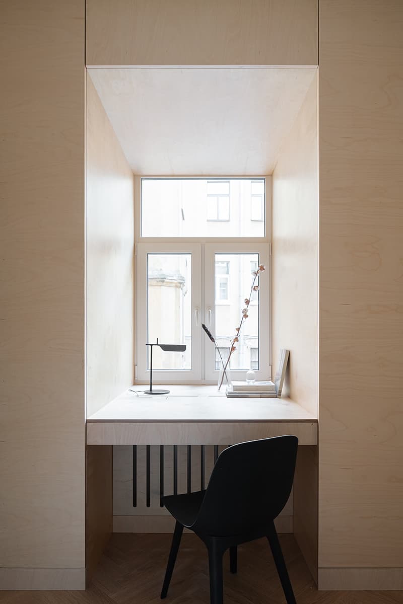 Квартира в бежевых оттенках с контрастными деталями – проект дизайнера Владимира Березина