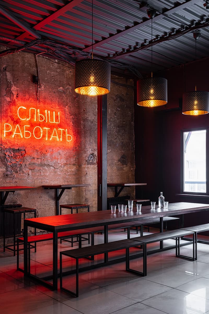 Офис в здании конца XIX века – проект студии ArchBlack