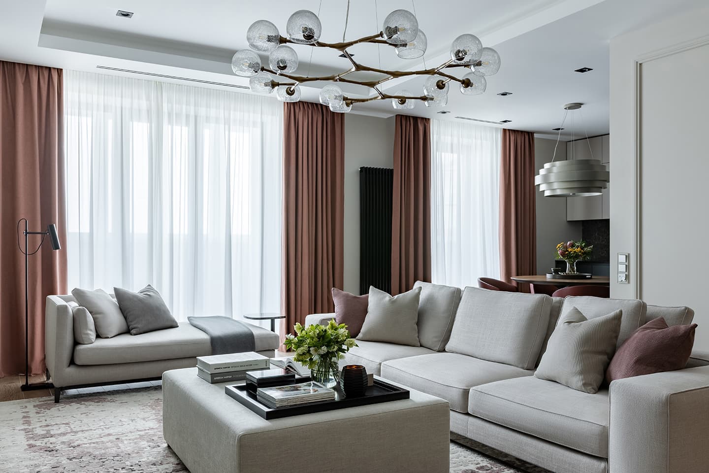 Московская квартира с лаконичным интерьером – проект дизайнера Дины Салаховойт