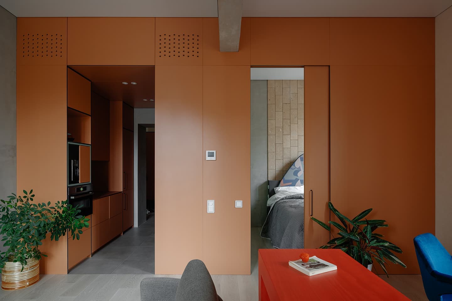 Яркая московская квартира – проект студии DVEKATI