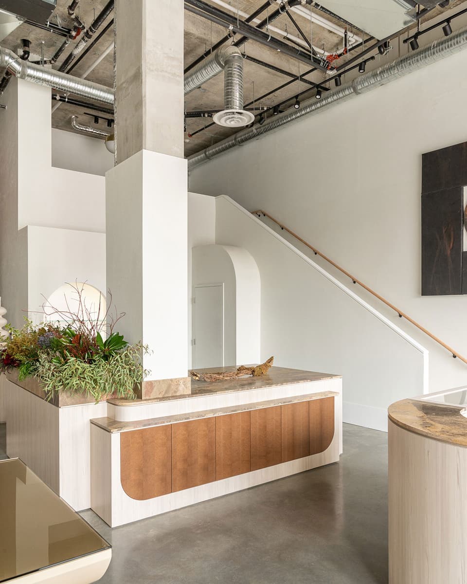 Изящный цветочный магазин – проект студии Ste. Marie