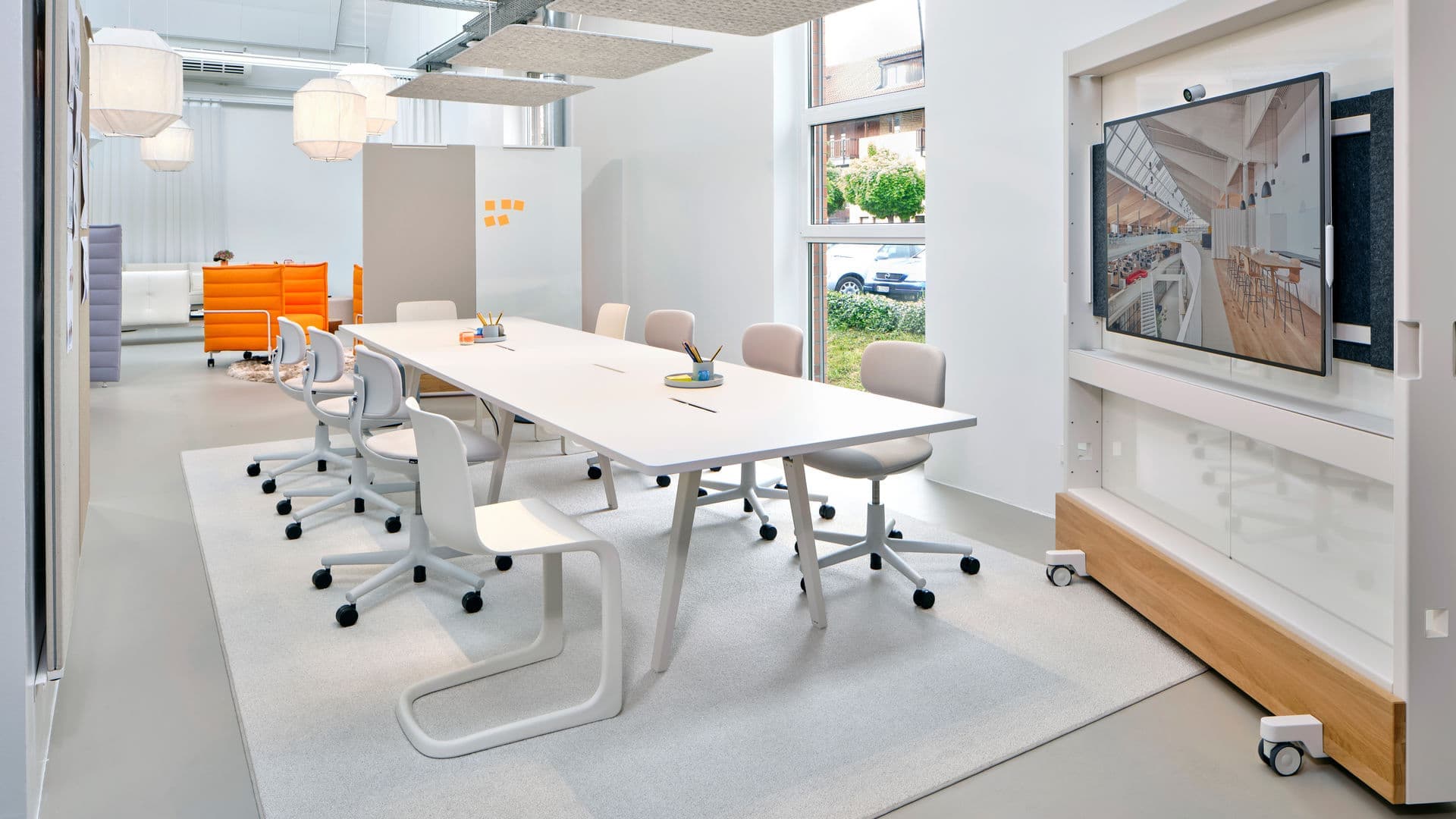 Тренд / Клубный офис. фото Vitra