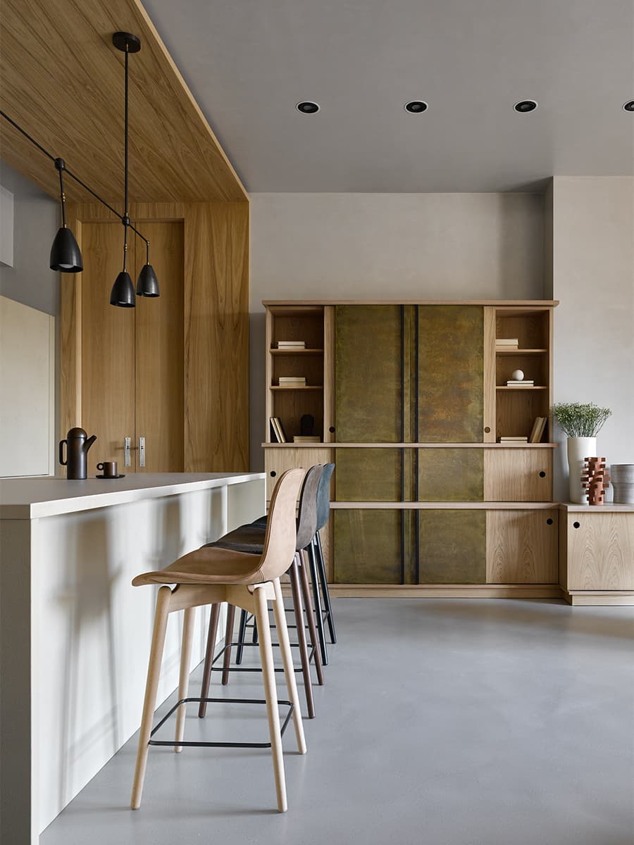 Московские апартаменты с камином – проект бюро Workshop studio