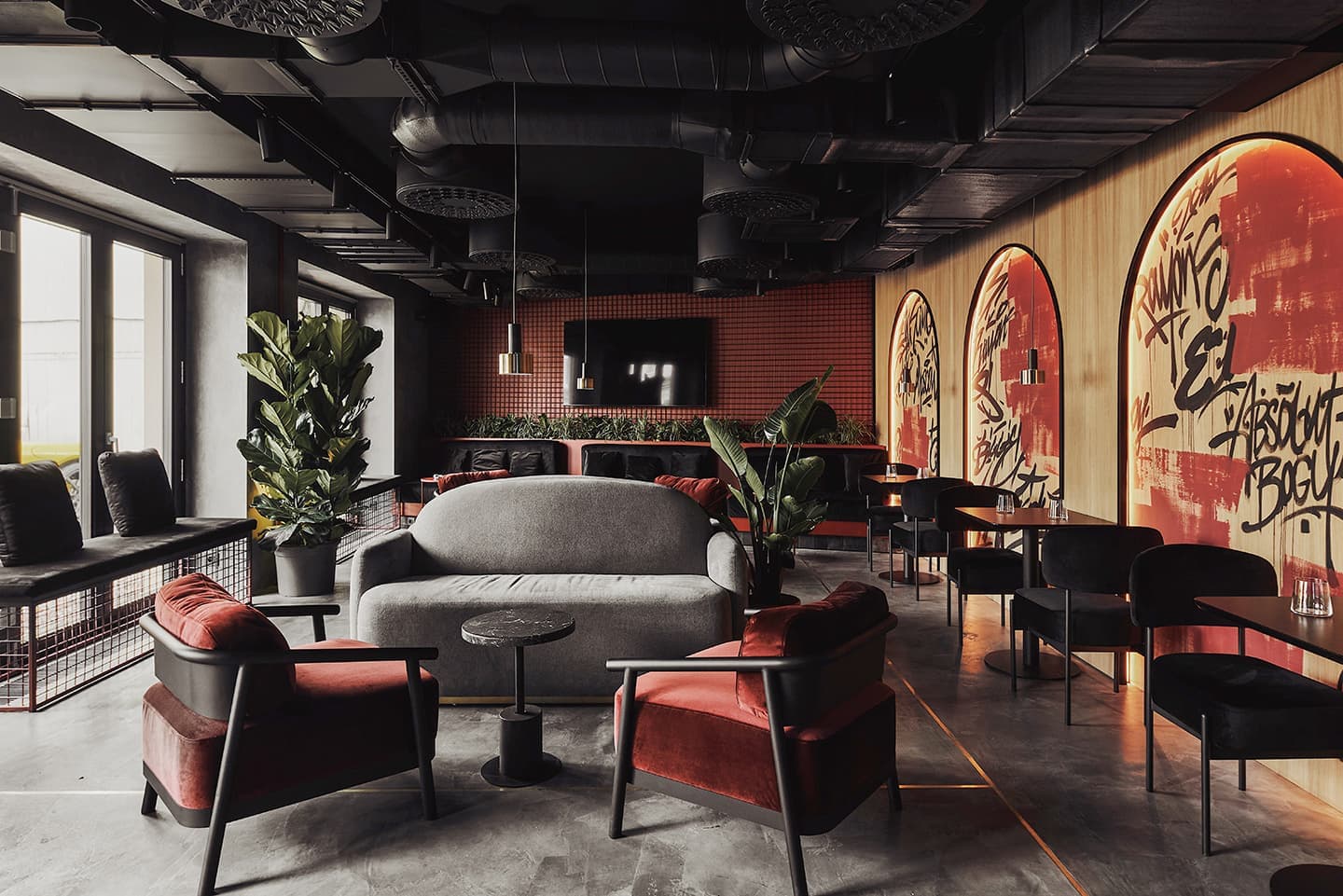 Лаунж-бар в особняке XIX века – проект дизайнера Алины Цауни