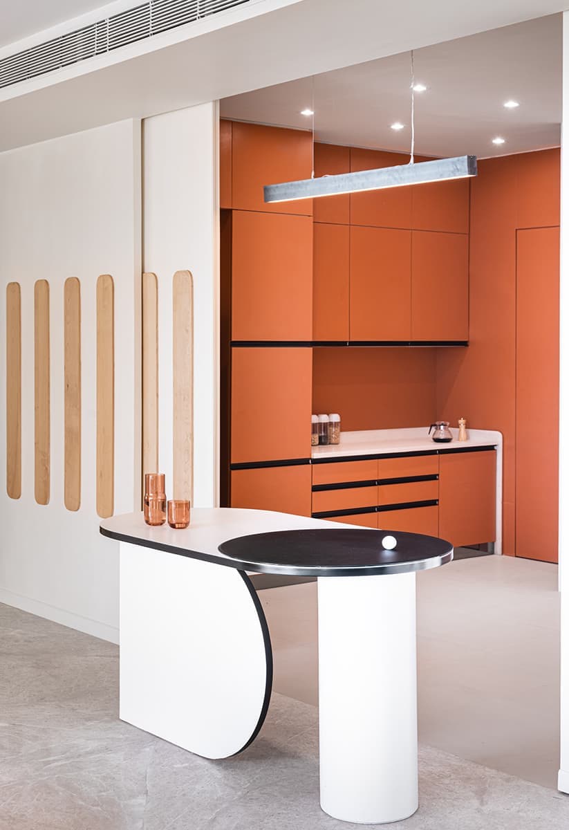 Просторные апартаменты с авангардными элементами в Индии – проект студии The Act of Quad