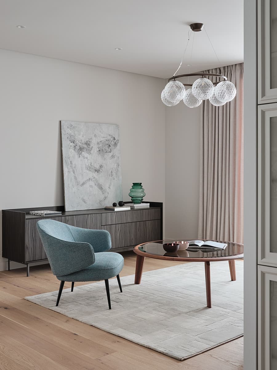 Квартира с уклоном в эстетику mid-century — проект архитектора Алексея Иванова