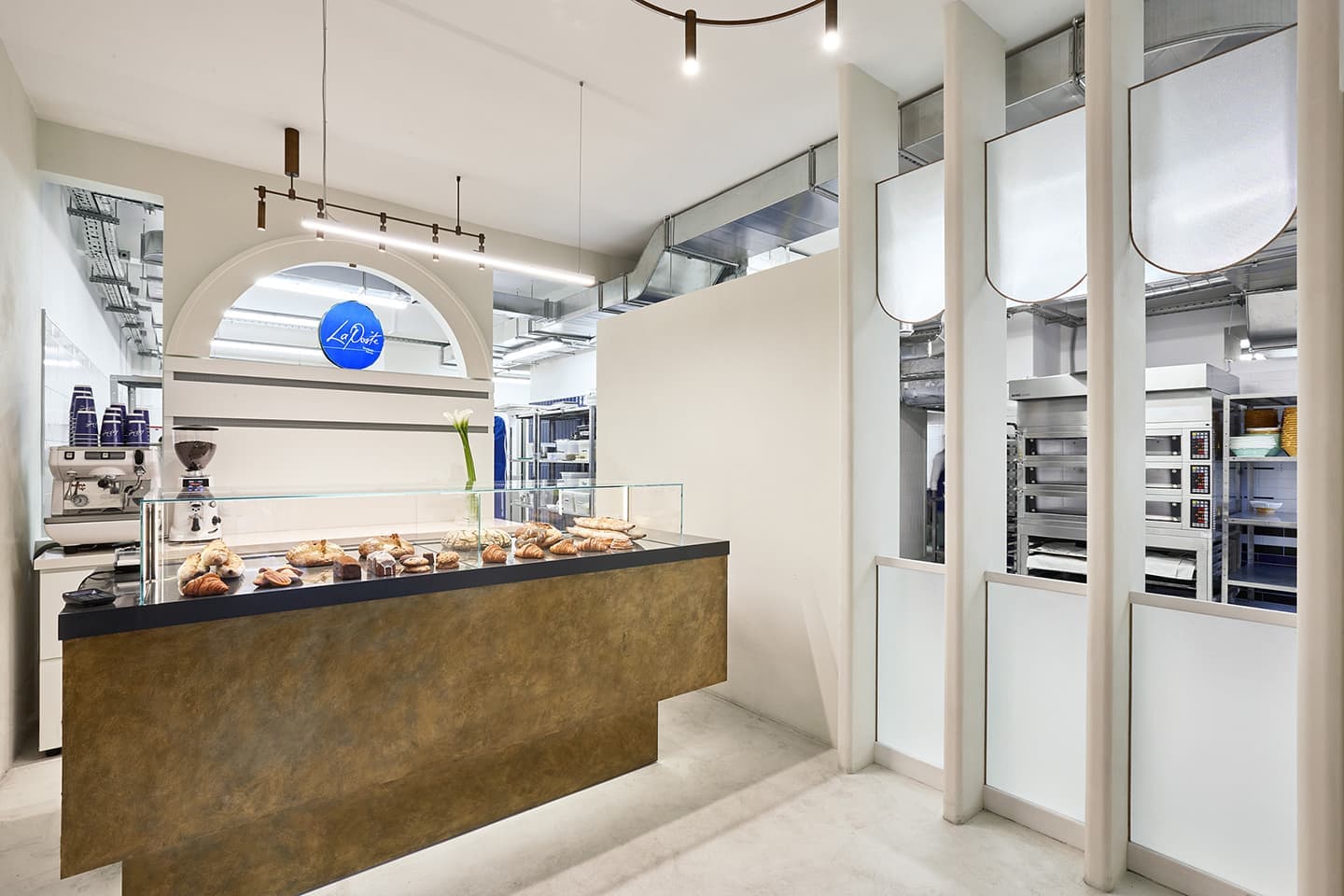 Московский хлебный бутик в здании 1951 года – проект дизайнера Анны Шевченко