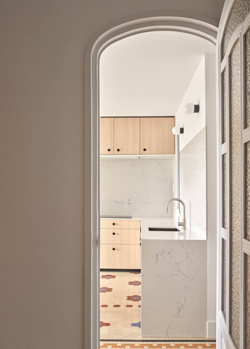 Отремонтированная квартира в здании 1920-х годов – проект студии DG Arquitecto