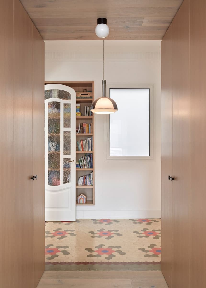 Отремонтированная квартира в здании 1920-х годов – проект студии DG Arquitecto