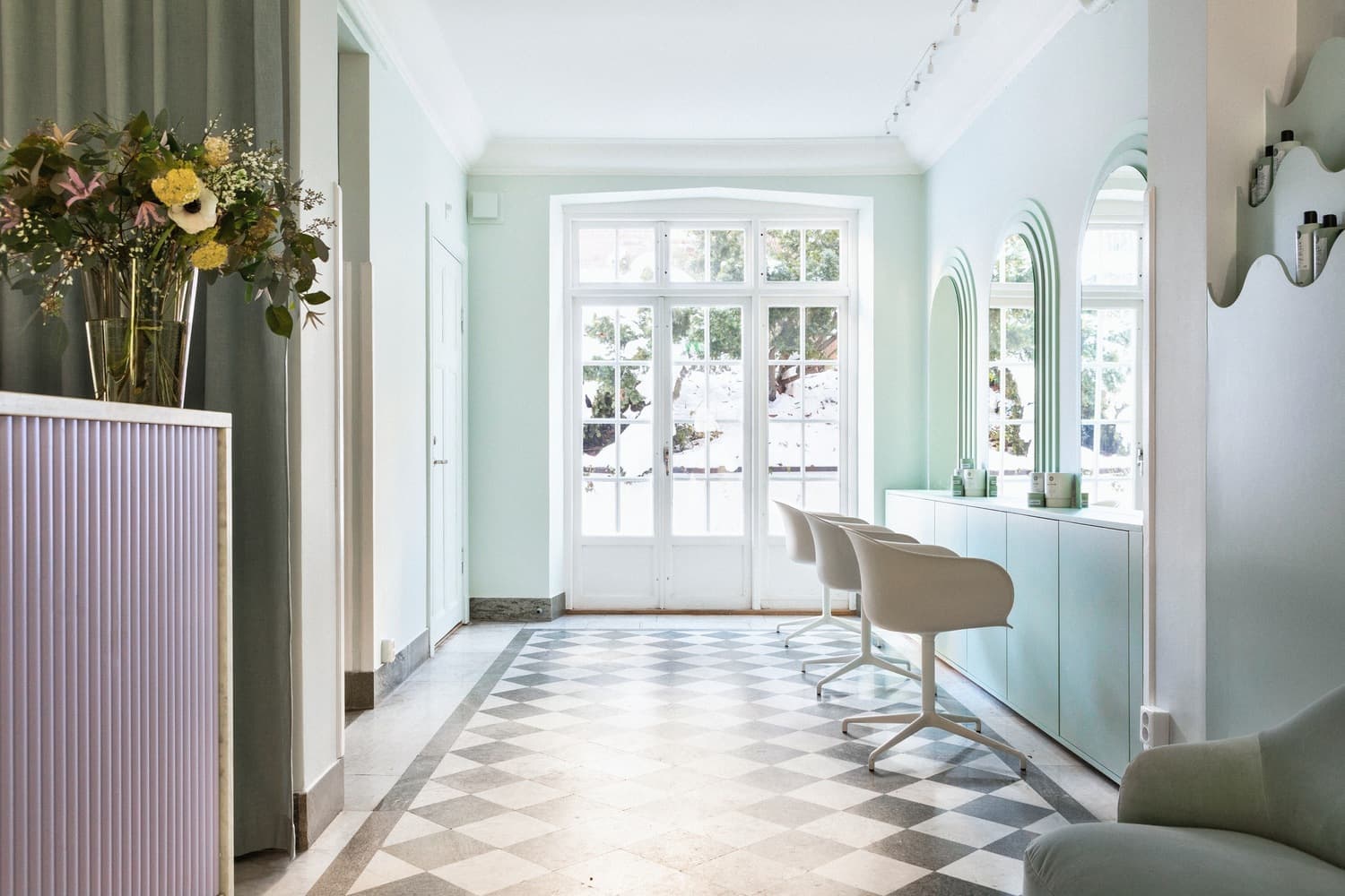 Штаб-квартира бренда средств по уходу за волосами со сказочным интерьером – проект студии ASKA