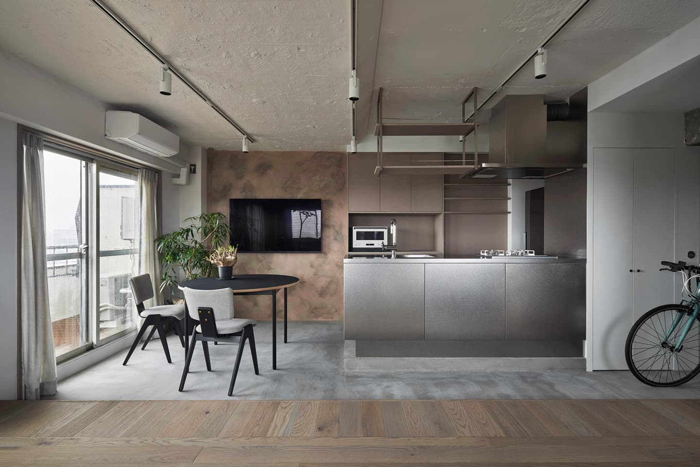 Квартира в Токио с террасой – проект студии moss.