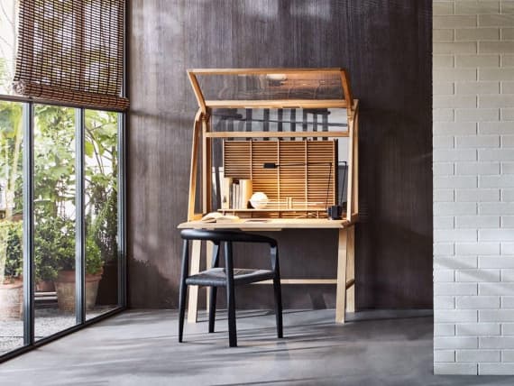 Студия Molteni&C представила многофункциональный стол Secretello Студия Molteni&C представила многофункциональный стол Secretello