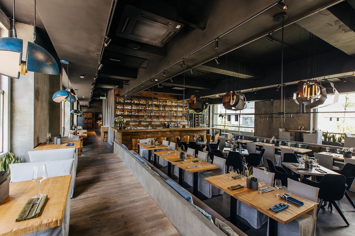 Гармония пяти фактур в интерьере ресторана Kano – проект архитектурного бюро NB Studio