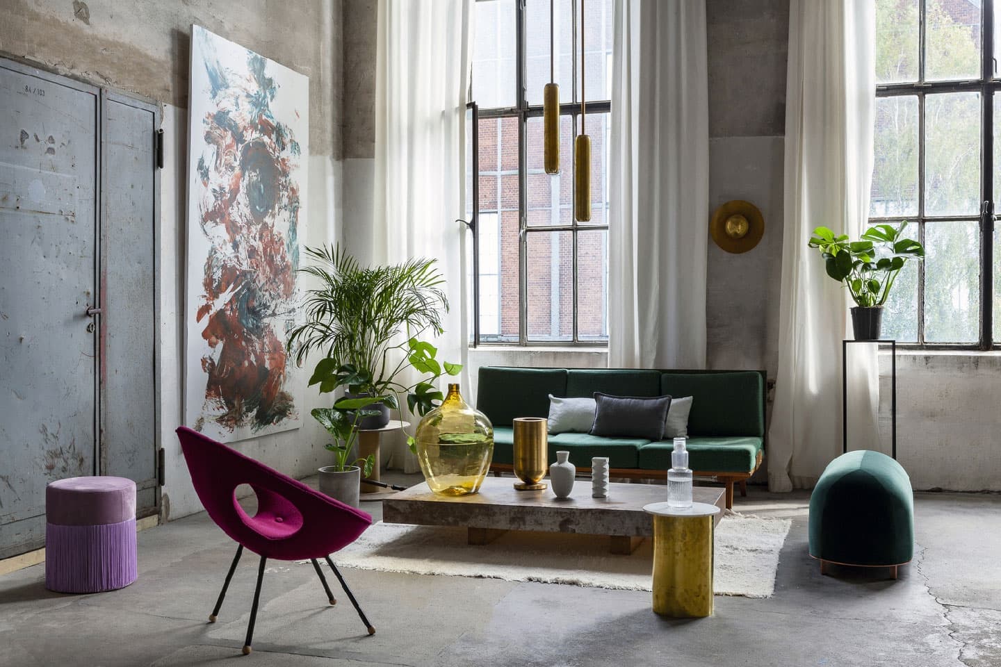 Художественная студия внутри заброшенной фабрики – проект архитектора Эвелины Макоса