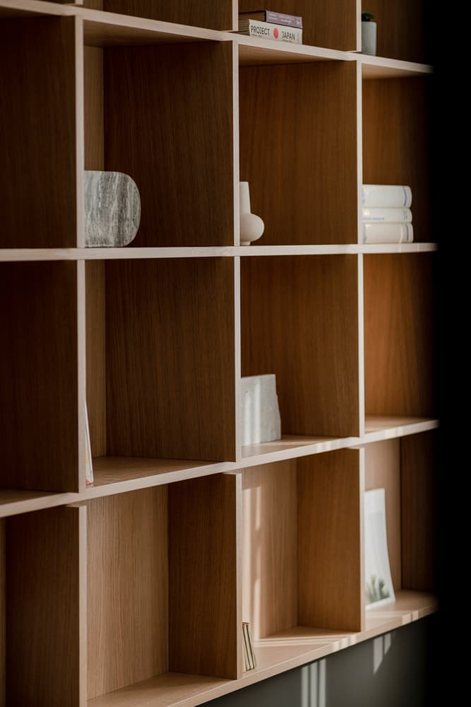 Аскетичный интерьер компактной квартиры в Польше – проект дизайн-бюро ACOS