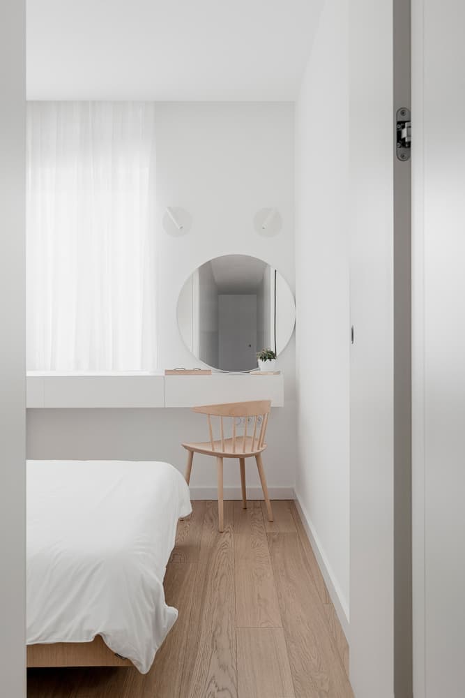 Аскетичный интерьер компактной квартиры в Польше – проект дизайн-бюро ACOS