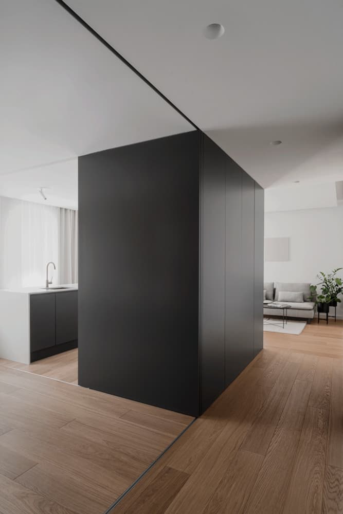 Аскетичный интерьер компактной квартиры в Польше – проект дизайн-бюро ACOS