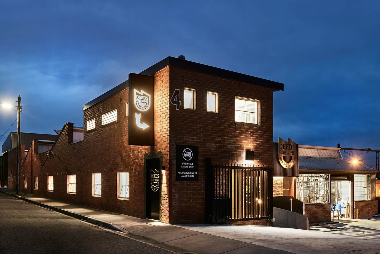 Аскетичный интерьер пивного бара в Австралии – проект студии Splinter Society