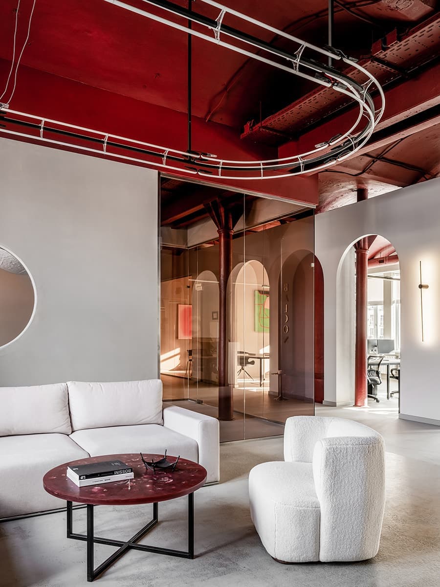 Яркое пространство офиса в здании бывшей типографии Сытина – новый проект BALCON STUDIO