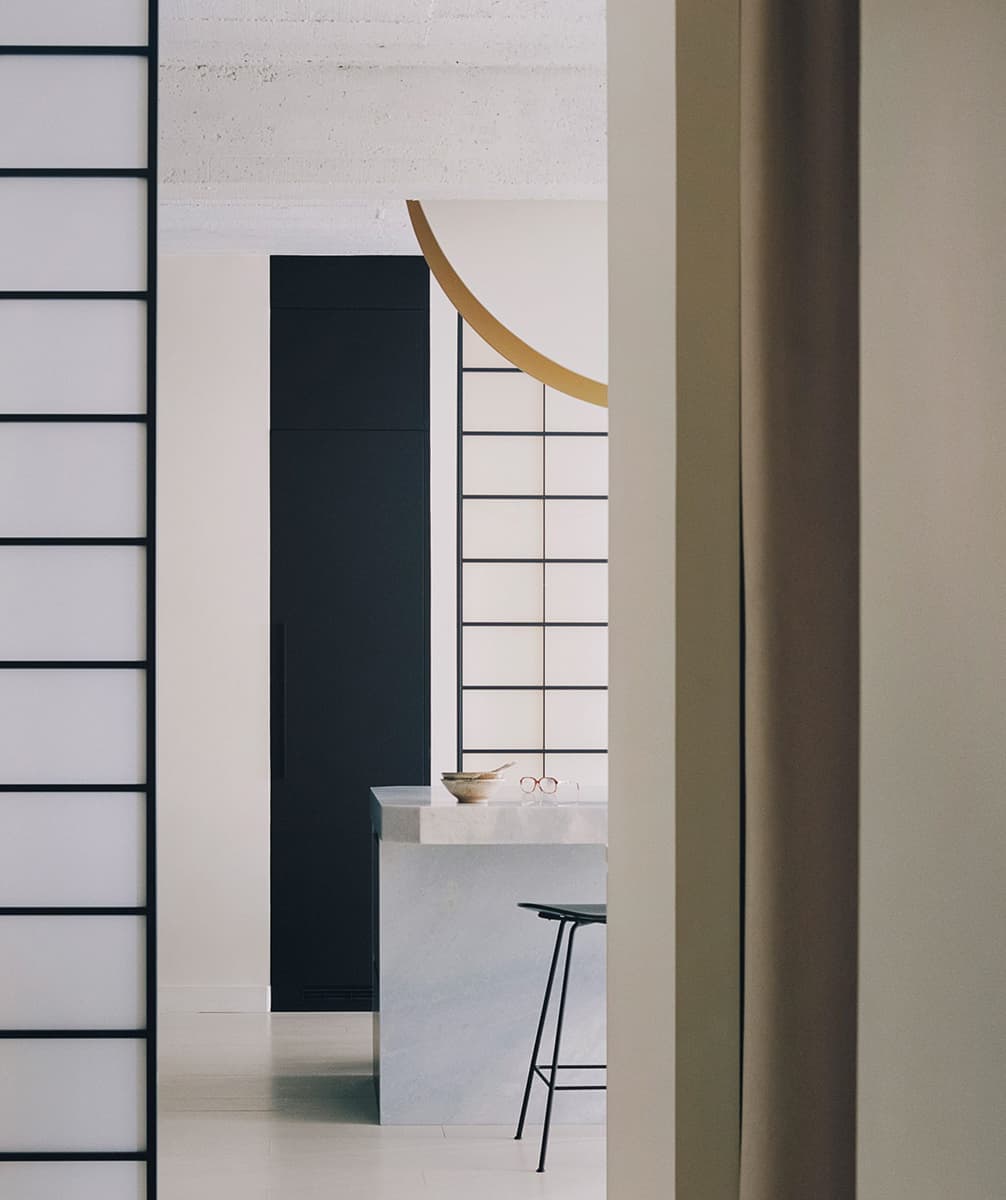 Сюрреалистичный интерьер квартиры в Париже – проект Clément Lesnoff-Rocard