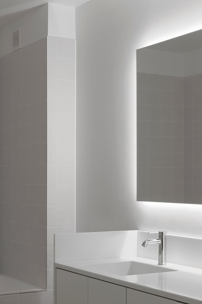 Лаконичный интерьер для пары из Минска – проект бюро Radical Passive