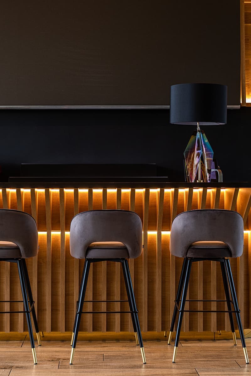 Интерьер ресторана в стиле альпийского шале – проект Elena Krylova Studio