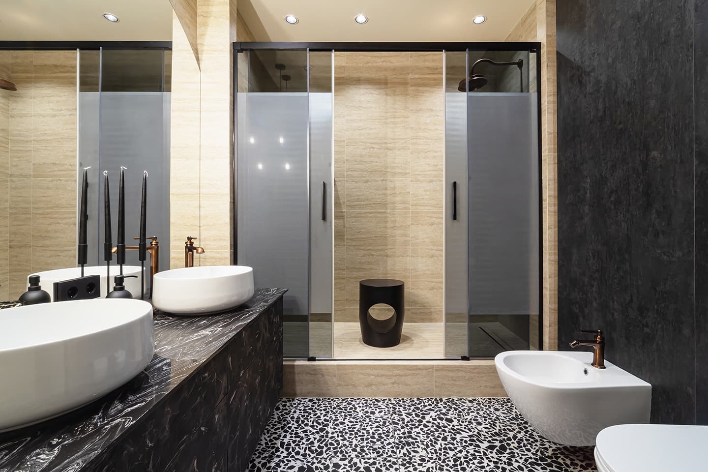 Яркий интерьер, основанный на типажах внешности – проект Евгения Швецова