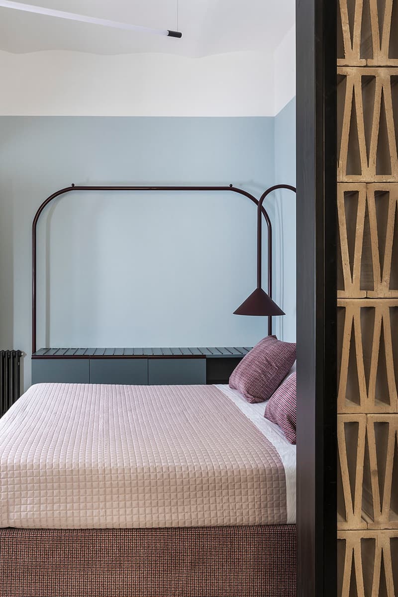 Баланс теплых и холодных оттенков в интерьере римской квартиры – проект STUDIOTAMAT